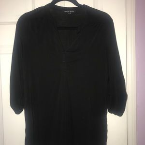 Comfortable 3/4 sleeve black top